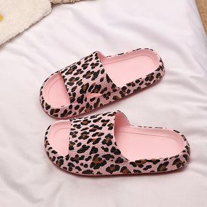 Leopard Print Slippers Women's Outdoor Wear Summer New Korean Style Fashion Shit Feeling Indoor Home Thick Bottom Couples Sandals